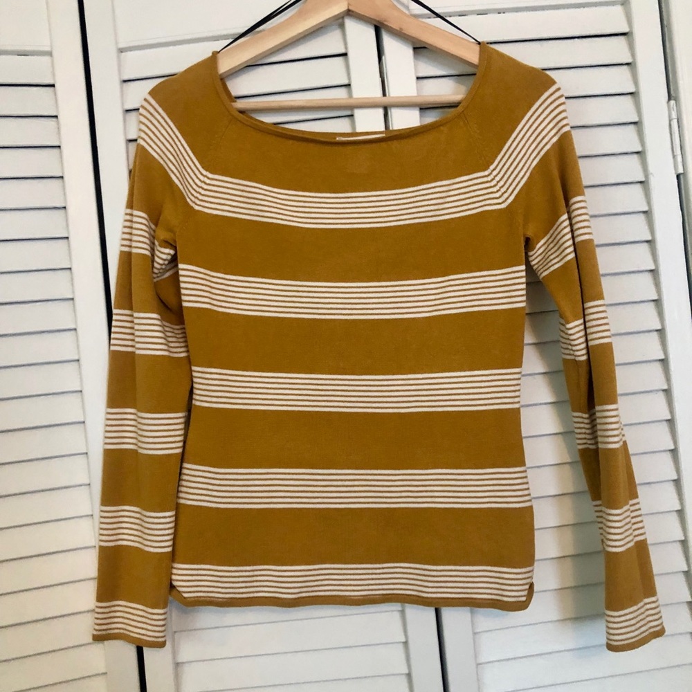 H&M off the shoulder top